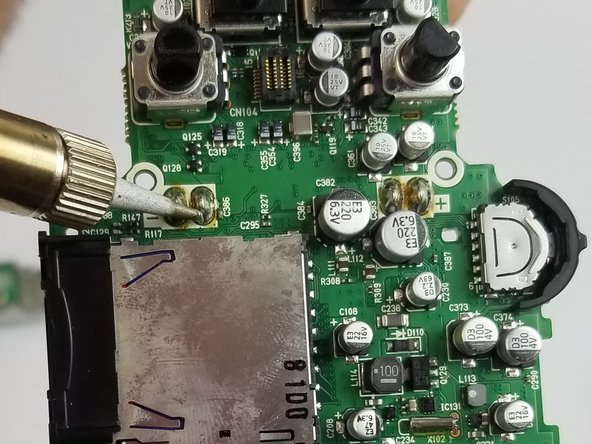 Zoom H6 Handy Recorder Battery Terminal Replacement: crwdns2935265:016crwdnd2935265:03crwdnd2935265:03crwdne2935265:0