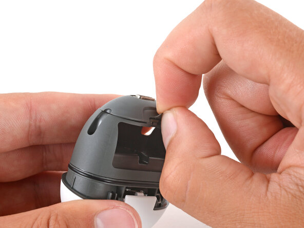 Google Pixel Buds 2a USB‑C Board Replacement, Remove the silicone cover: crwdns2935265:06crwdnd2935265:01crwdnd2935265:03crwdne2935265:0