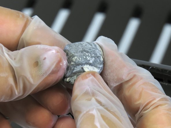 How to Repair a Damaged Steelcase Cachet Chair Armrest: crwdns2935265:03crwdnd2935265:02crwdnd2935265:02crwdne2935265:0