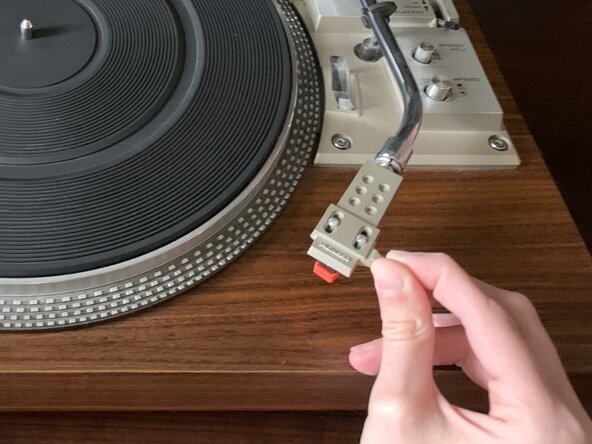 Pioneer PL-518 Turntable Needle Cartridge Replacement: crwdns2935265:04crwdnd2935265:02crwdnd2935265:02crwdne2935265:0