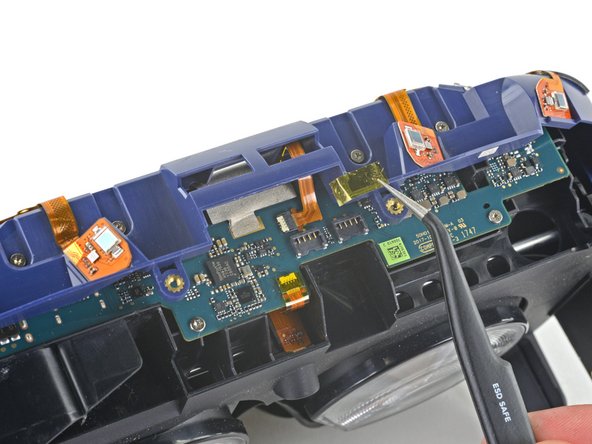 HTC Vive Pro Motherboard Replacement, Remove the sensor array: crwdns2935265:023crwdnd2935265:02crwdnd2935265:02crwdne2935265:0