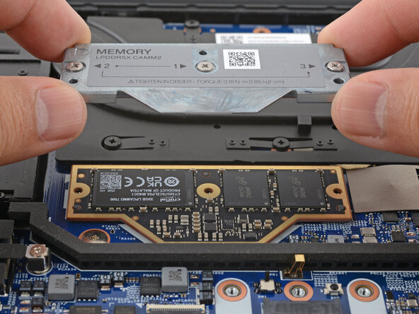 Lenovo ThinkPad P1 Gen 7 LPCAMM2 Memory Replacement, Remove the LPCAMM2 bracket: stap 0, afbeelding 2 van 2
