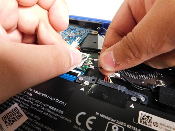 HP 14-dq0055dx Speaker Replacement: crwdns2935265:06crwdnd2935265:02crwdnd2935265:03crwdne2935265:0