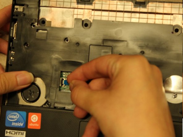 Asus 1015E-DS03 Trackpad Replacement: crwdns2935265:011crwdnd2935265:02crwdnd2935265:02crwdne2935265:0