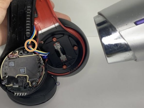 Beats Studio3 Wireless Hinge Replacement, Hinge: crwdns2935265:011crwdnd2935265:02crwdnd2935265:03crwdne2935265:0