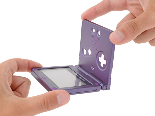 How to Reshell Your Game Boy Advance SP, Prop up the main body: crwdns2935265:052crwdnd2935265:01crwdnd2935265:03crwdne2935265:0