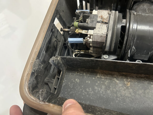 Oreck XL U4120H2 Beater Bar/Agitator and Belt Replacement: crwdns2935265:04crwdnd2935265:03crwdnd2935265:03crwdne2935265:0