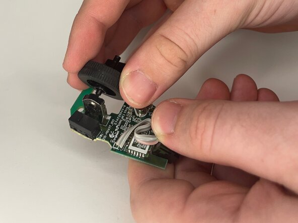 Logitech M275 Scroll Wheel Replacement: crwdns2935265:06crwdnd2935265:02crwdnd2935265:03crwdne2935265:0