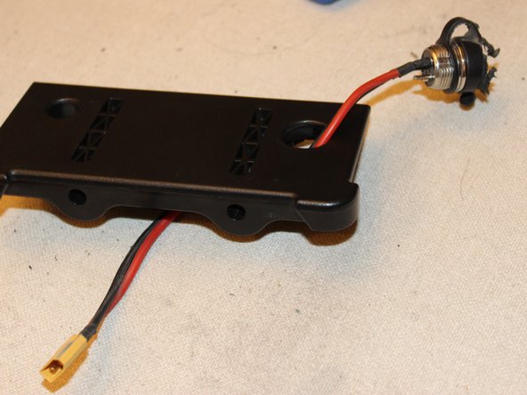 Unicool Titan T8 Battery Replacement: crwdns2935265:05crwdnd2935265:03crwdnd2935265:03crwdne2935265:0