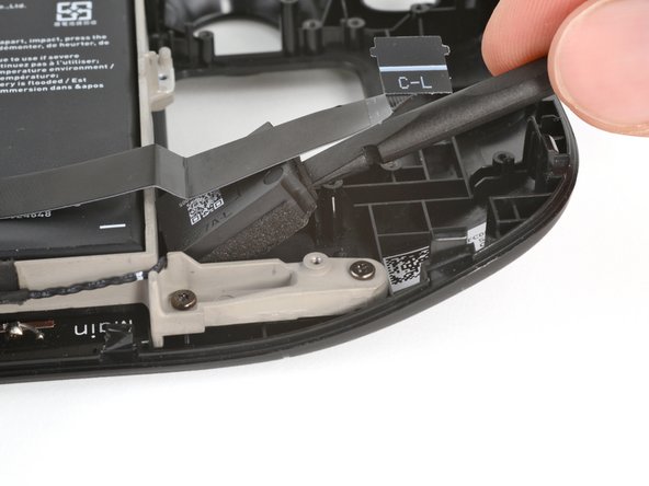 Steam Deck OLED Front Shell Replacement, Pry up the left speaker: crwdns2935265:083crwdnd2935265:03crwdnd2935265:03crwdne2935265:0