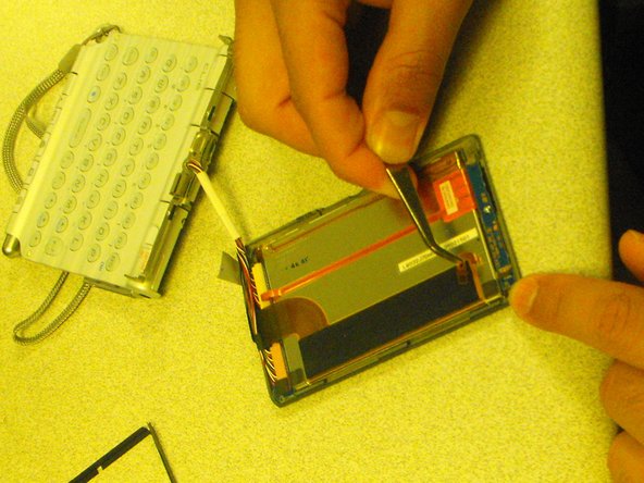 Sony Clie PEG-UX50 Tilt Screen Replacement: crwdns2935265:03crwdnd2935265:02crwdnd2935265:02crwdne2935265:0