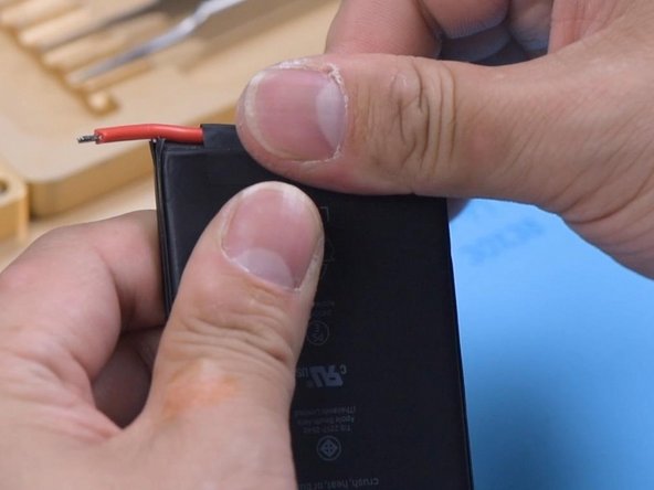 Reuse Old Batteries As A Power Bank: crwdns2935265:05crwdnd2935265:02crwdnd2935265:03crwdne2935265:0