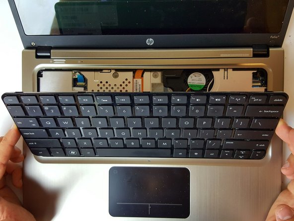 HP Folio 13t-1000 RAM Replacement: crwdns2935265:04crwdnd2935265:02crwdnd2935265:02crwdne2935265:0