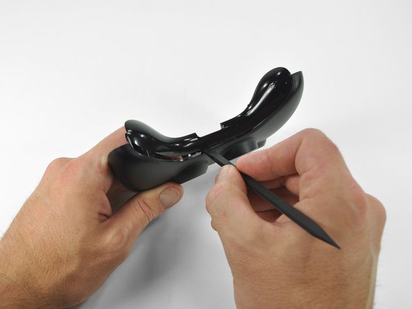 Xbox 360 Wireless Controller Front Case Replacement: step 18, image 2 of 3