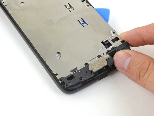 Motorola Moto X4 Front-facing Camera Replacement: crwdns2935265:016crwdnd2935265:02crwdnd2935265:03crwdne2935265:0