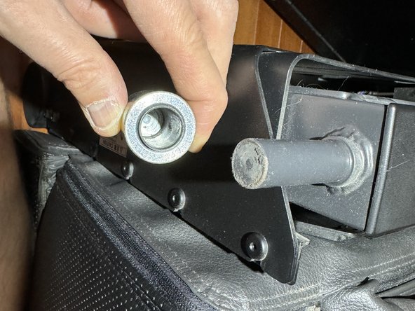 Family Inada ROBO chair HCP-D5A Massage Chair Teardown, Leg portion rotation point close up: crwdns2935265:04crwdnd2935265:02crwdnd2935265:02crwdne2935265:0