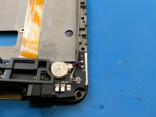 Alcatel Go Play (7048W) Teardown, Daughter board out!: crwdns2935265:015crwdnd2935265:03crwdnd2935265:03crwdne2935265:0