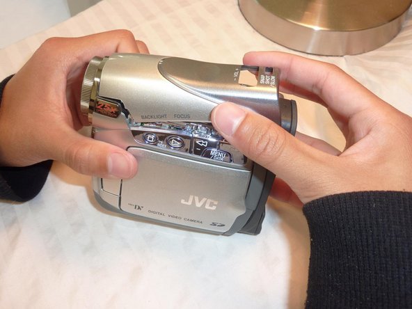 Disassembling JVC GR-D290U: crwdns2935265:05crwdnd2935265:02crwdnd2935265:02crwdne2935265:0