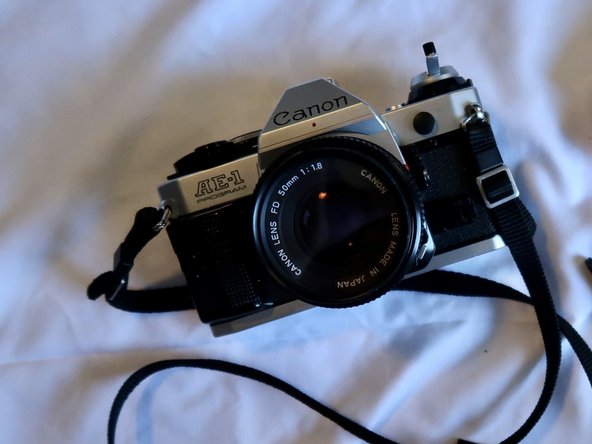 Canon AE-1 Program Light Seal Replacement: crwdns2935265:08crwdnd2935265:03crwdnd2935265:03crwdne2935265:0