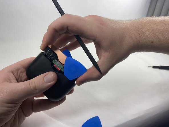 Sony WF-1000XM3 Case Battery Replacement, Case Battery: crwdns2935265:01crwdnd2935265:02crwdnd2935265:03crwdne2935265:0