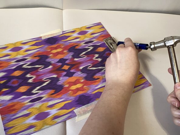 How to Replace the Rivets in a Clipboard: crwdns2935265:02crwdnd2935265:03crwdnd2935265:03crwdne2935265:0