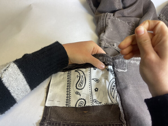 How to Patch Back Pants Pocket: 步骤 4 中的图像 3，3