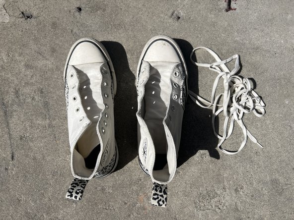 How to Hand Wash Canvas Shoes: Schritt 4, Bild 2 von 2