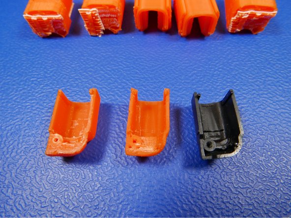 Panasonic Lumix DMC-GH3 LCD Hinge Cover Replacement: crwdns2935265:016crwdnd2935265:02crwdnd2935265:03crwdne2935265:0