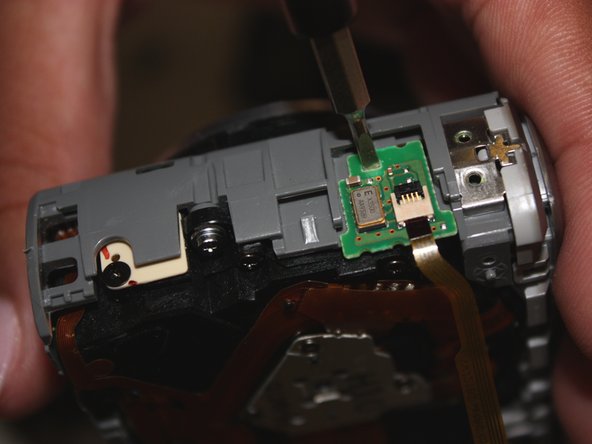 Panasonic Lumix DMC-ZS6 Flash Assembly Replacement: crwdns2935265:010crwdnd2935265:02crwdnd2935265:02crwdne2935265:0