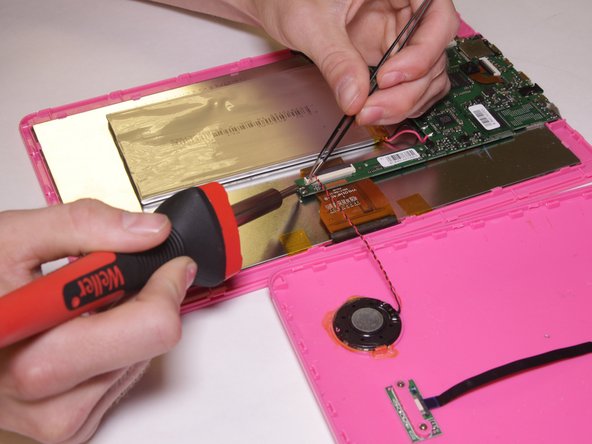 RCA RCT6203W46 Rear Speaker Replacement: crwdns2935265:03crwdnd2935265:03crwdnd2935265:03crwdne2935265:0