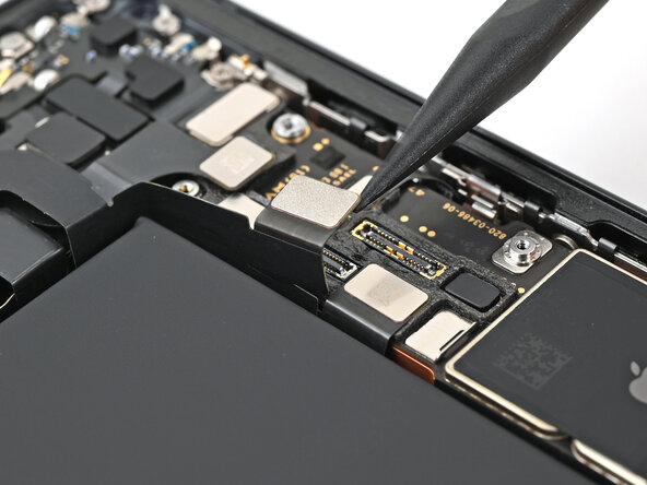 iPhone 16e Earpiece Speaker Replacement
