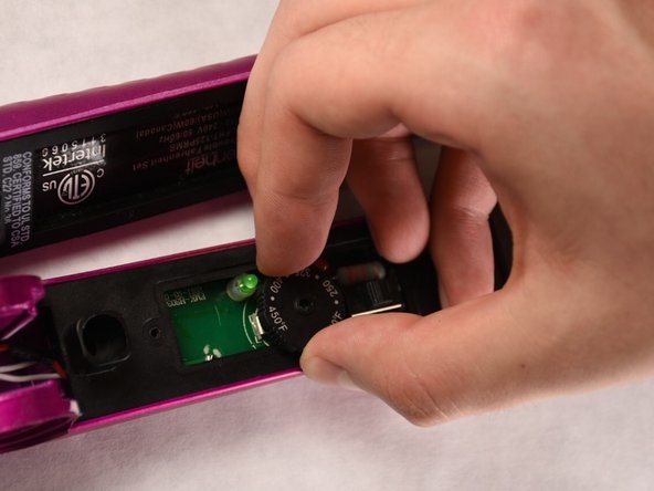 Fahrenheit FHT 125PRMR Motherboard Replacement: crwdns2935265:06crwdnd2935265:02crwdnd2935265:02crwdne2935265:0