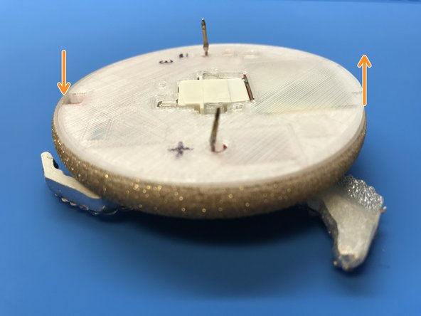 NBC Kentucky Derby  Brooch Teardown, Assemble back of enclosure: crwdns2935265:00crwdnd2935265:01crwdnd2935265:03crwdne2935265:0
