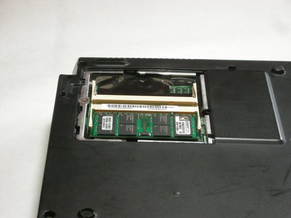 Fujitsu LifeBook N3510 RAM Replacement: crwdns2935265:07crwdnd2935265:02crwdnd2935265:02crwdne2935265:0