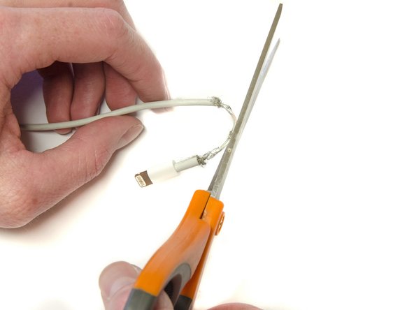 How to Repair an Apple Lightning Cable: crwdns2935265:02crwdnd2935265:03crwdnd2935265:03crwdne2935265:0
