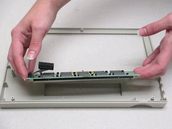 AlphaSmart Pro Front Panel Replacement, Removing Display Screen: crwdns2935265:03crwdnd2935265:03crwdnd2935265:03crwdne2935265:0