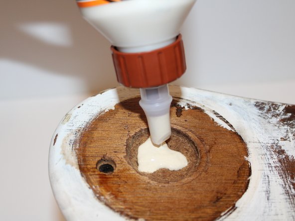 How to Repair a Table Leg With Dry Rot: crwdns2935265:06crwdnd2935265:03crwdnd2935265:03crwdne2935265:0