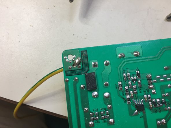 How to build a display using a iMac: step 4, image 1 of 3