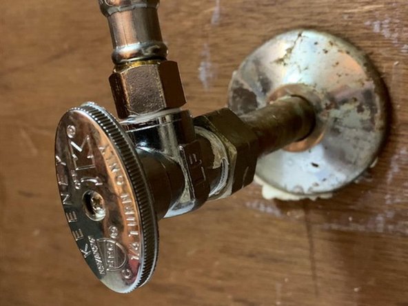 Sink Faucet Water Supply Line Replacement: crwdns2935265:011crwdnd2935265:02crwdnd2935265:02crwdne2935265:0