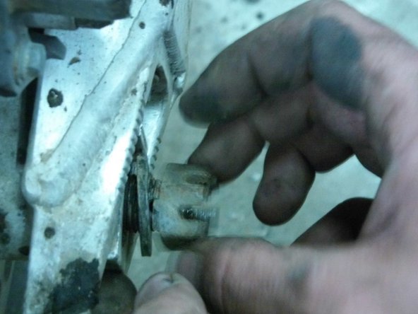 How to change a dirt bike tire: crwdns2935265:014crwdnd2935265:02crwdnd2935265:02crwdne2935265:0