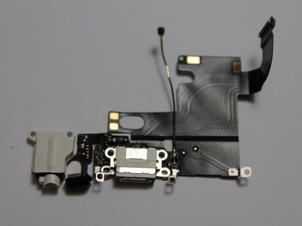iPhone 6 Teardown: crwdns2935265:010crwdnd2935265:01crwdnd2935265:01crwdne2935265:0