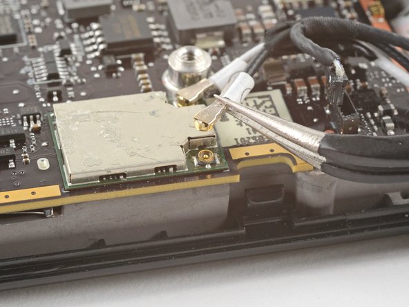 Steam Deck Motherboard Replacement, Disconnect the Wi-Fi: crwdns2935265:017crwdnd2935265:02crwdnd2935265:03crwdne2935265:0