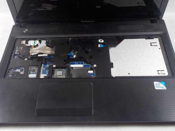Lenovo IdeaPad N580 Keyboard and Trackpad Replacement: crwdns2935265:07crwdnd2935265:03crwdnd2935265:03crwdne2935265:0