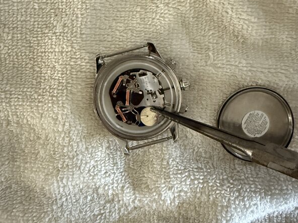 Fossil FS-4494 Battery Replacement: crwdns2935265:04crwdnd2935265:01crwdnd2935265:01crwdne2935265:0