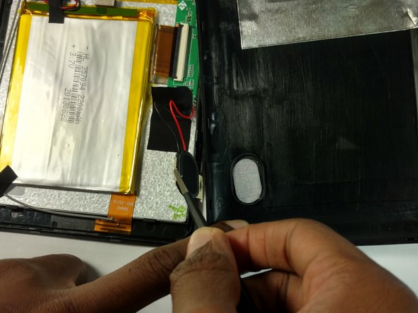 Emerson EM744 Speaker Replacement, Speaker: crwdns2935265:03crwdnd2935265:02crwdnd2935265:03crwdne2935265:0