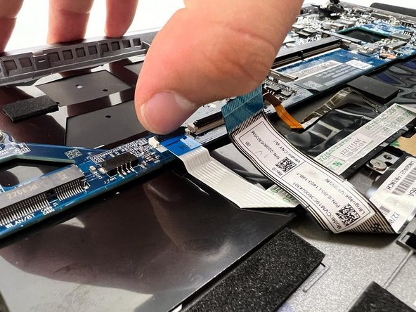 Power-Button, Hauptplatine 4: Schritt 18, Bild 3 von 3