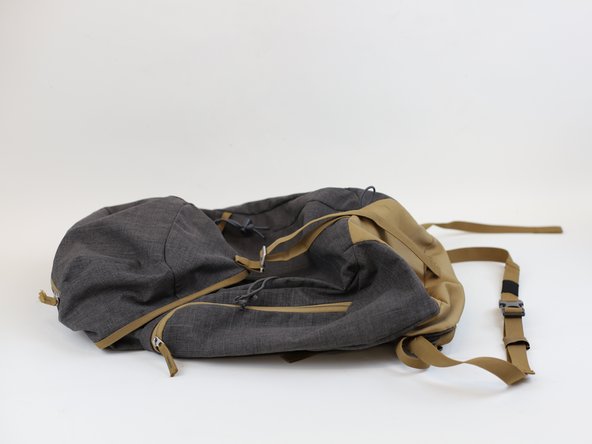 How to Replace a Backpack Buckle (without sewing), Finished and ready!: crwdns2935265:05crwdnd2935265:03crwdnd2935265:03crwdne2935265:0