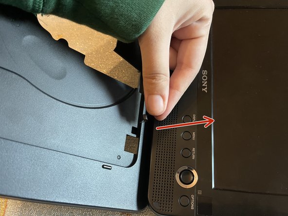 Sony DVP-FX820 Full Teardown: crwdns2935265:016crwdnd2935265:02crwdnd2935265:02crwdne2935265:0