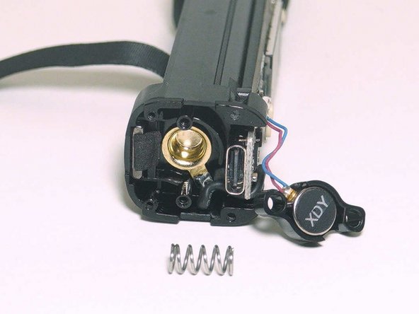 XMAX V3 Pro Disassembly, Vibration Motor Removal: crwdns2935265:07crwdnd2935265:03crwdnd2935265:03crwdne2935265:0