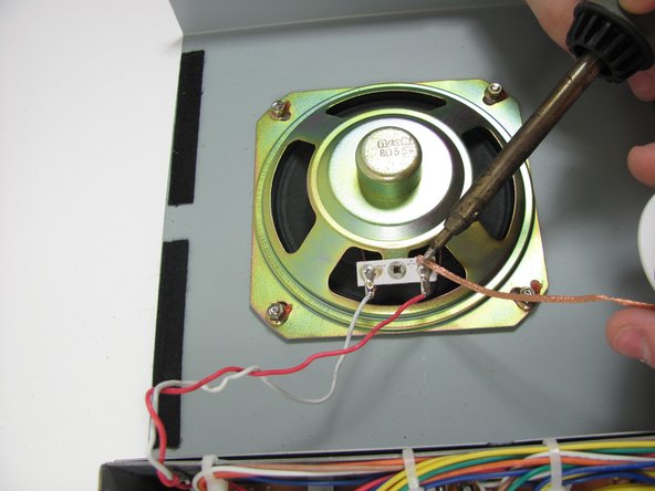 Cobra 29 LTD Classic Internal Speaker Replacement, Internal Speaker: crwdns2935265:012crwdnd2935265:02crwdnd2935265:03crwdne2935265:0